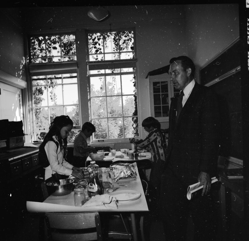 1972 Ackerman Elementary School, Classroom 08