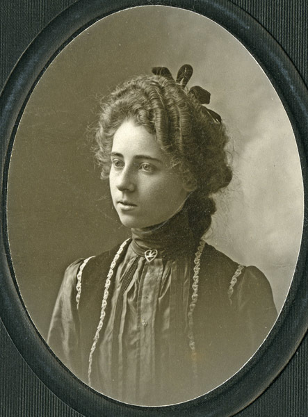 Portrait - Woman 3