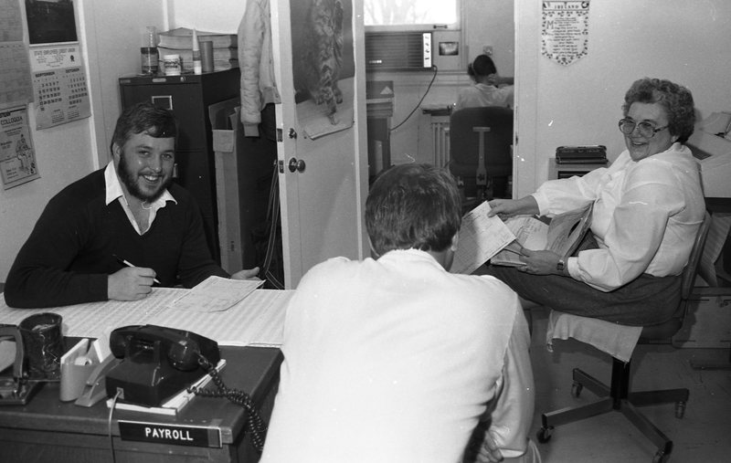 1985 Employees, Payroll Office