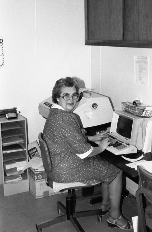 1985 Employee, Dee Curtis 1-2
