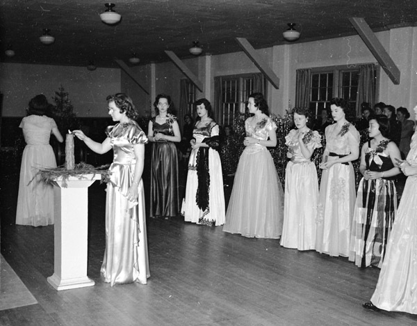 1950 Yule Candlelight Hour 2