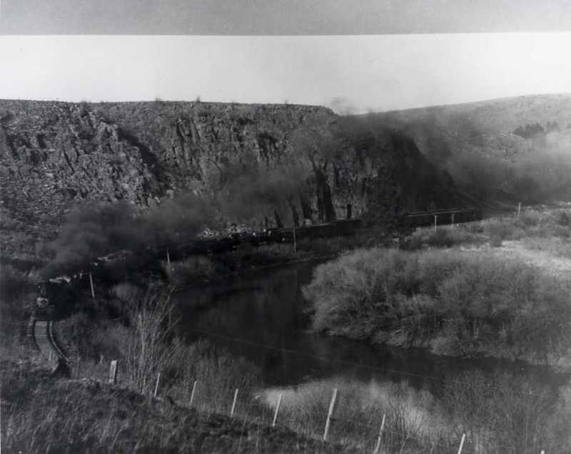 1905 Oregon, Train