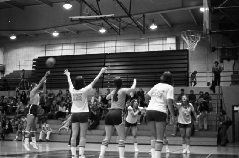 1978 Women's Basketball Action 02