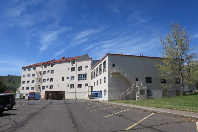 Dorian and Hunt Hall 138