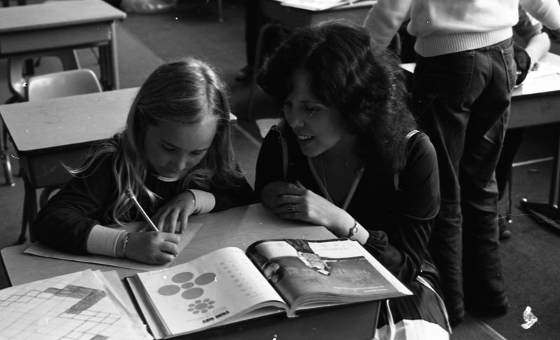 1981 Ackerman Elementary Classroom 20