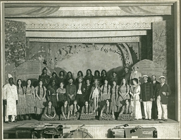 La Grande, Arcade Theatre