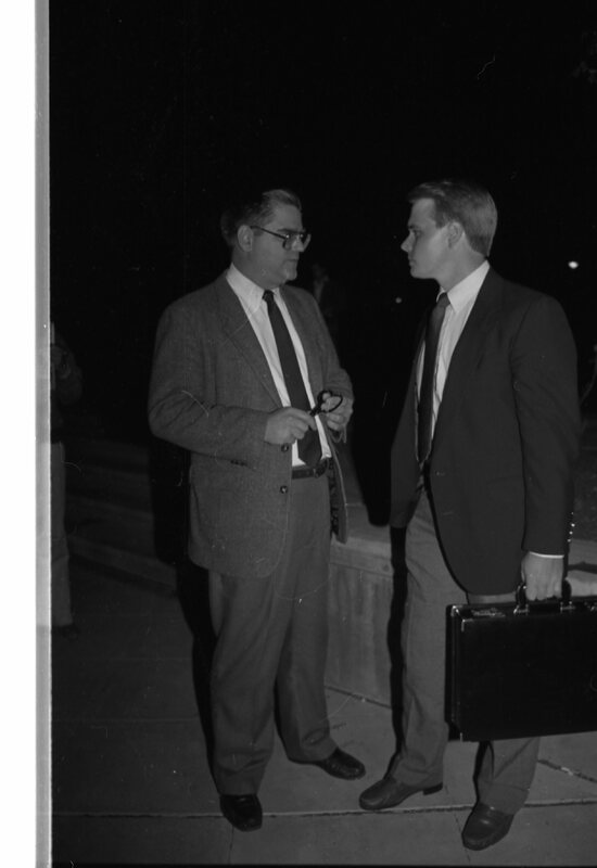 1989 Walter M. Pierce Library, Ribbon Cutting 02