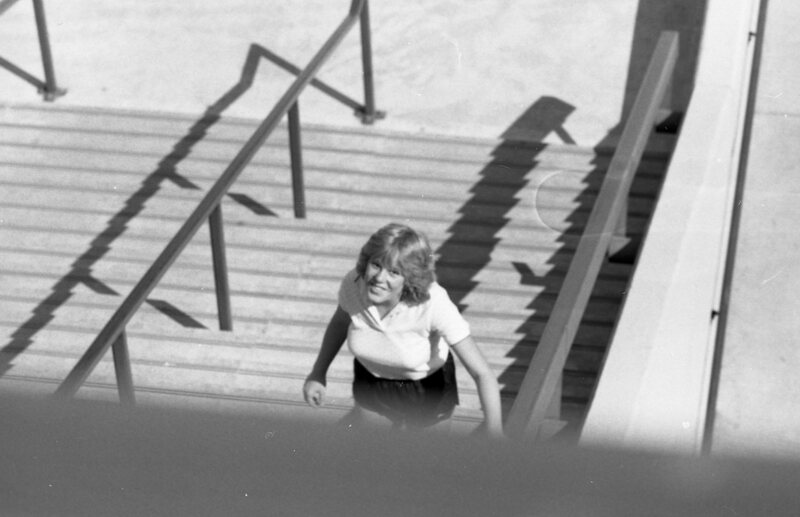 1984 Students, Outdoors, Campus Scenes 02