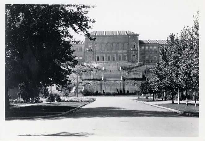 30's Grand Staircase 2
