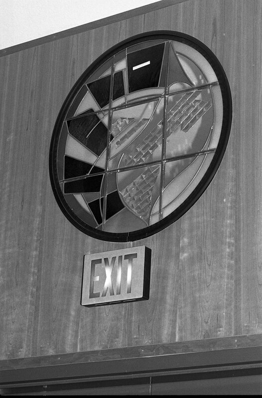 1991 Loso Hall, Stained Glass 02
