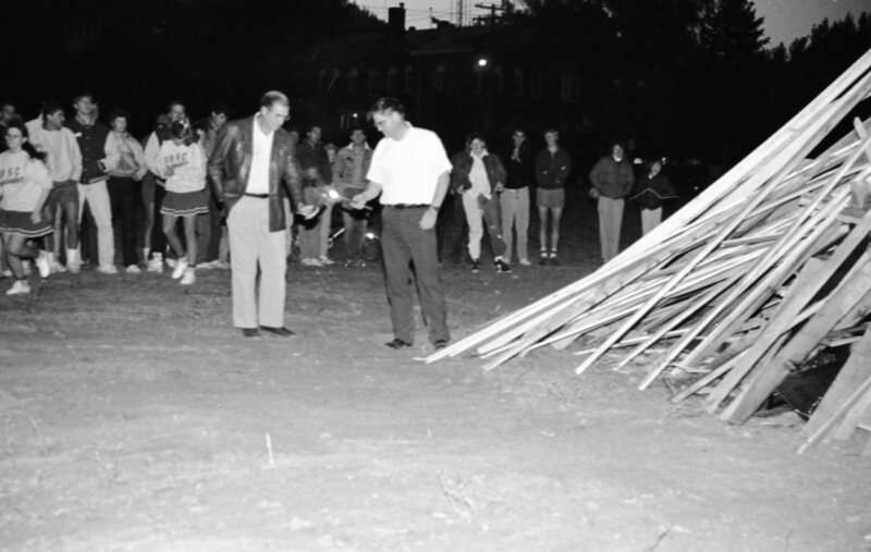 1987 Homecoming Bonfire 15