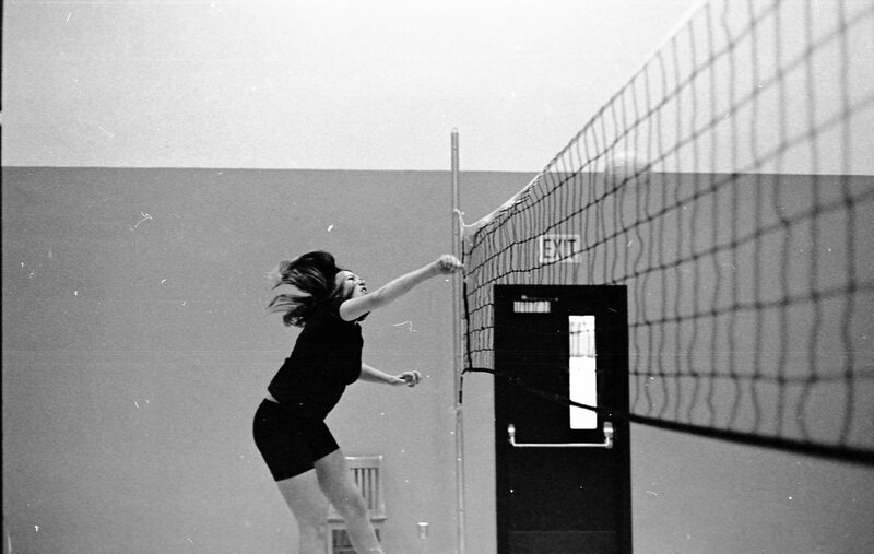 1972 Volleyball Action 04