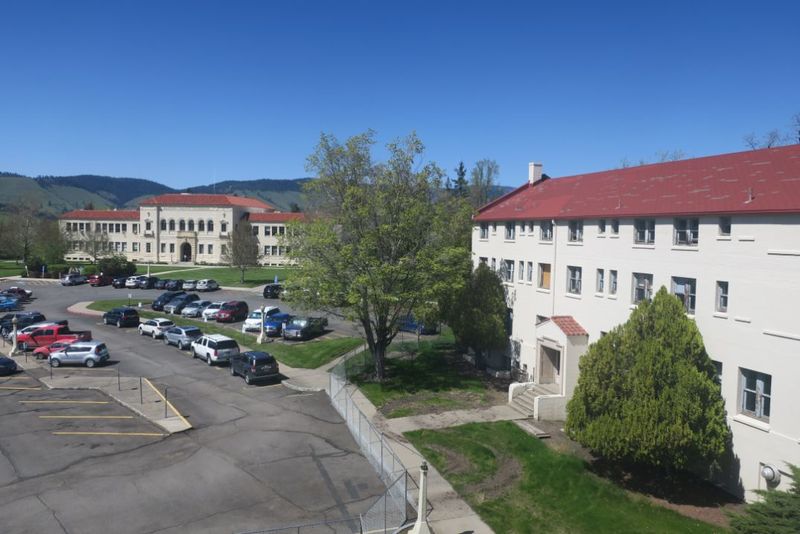 Dorian and Hunt Hall 165