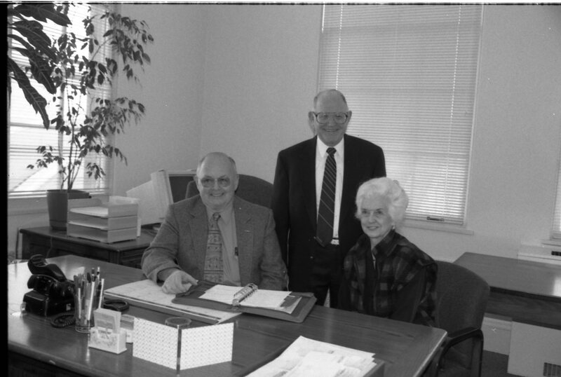 1990's Employees &amp; Campus Patrons 05