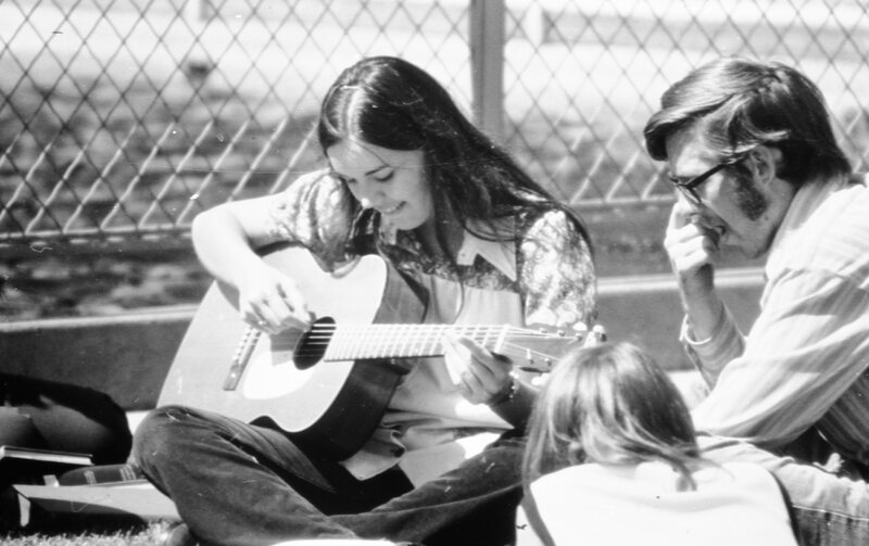 1972 Students, Outdoors 02