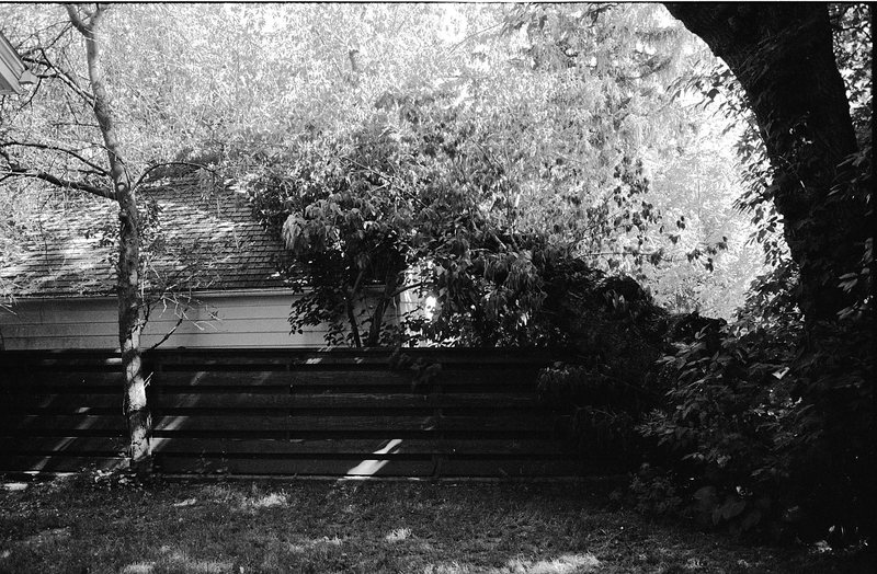 1991 President's House Garage 01