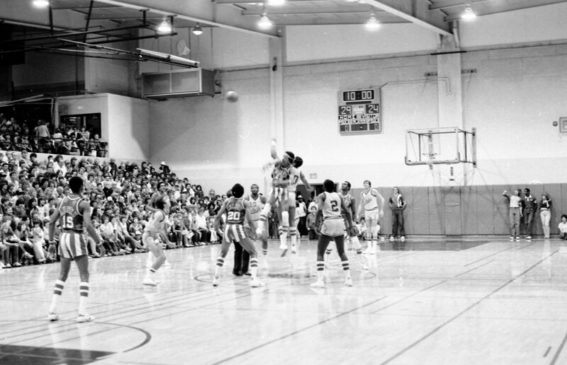1983 Basketball, Harlem Globetrotters 07
