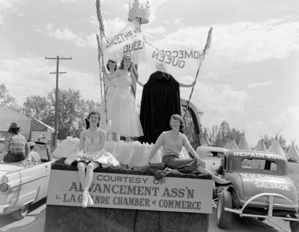 1956-57 Parade, Royalty 2