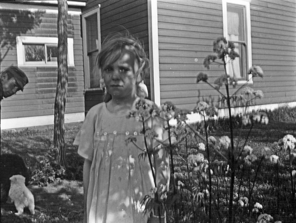 La Grande, Inez Hughs