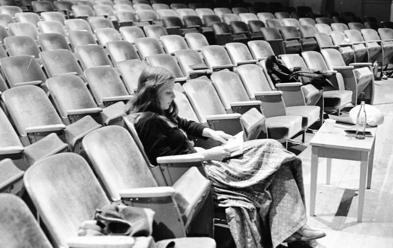 1975 Theatre, Student 02