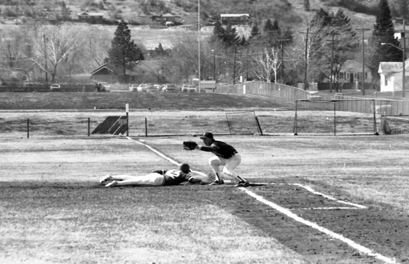 1985 Baseball, April Action 35