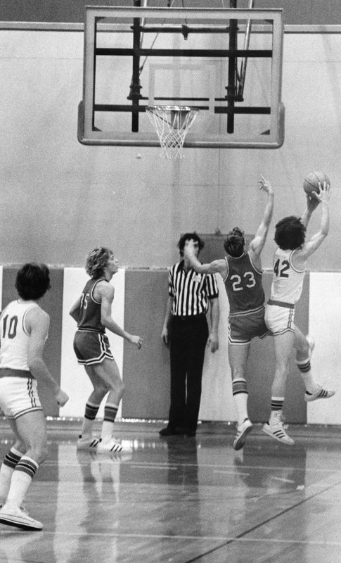 70's Basketball Action 9