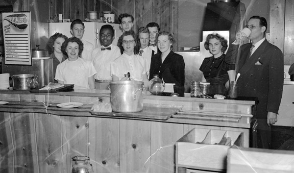 1949 Homecoming Luncheon Staff