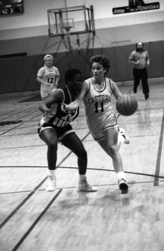 1987 Women's Basketball Action, George Fox at EOSC 26