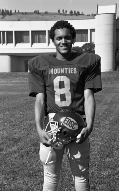 1981 Football Player, Portraits 37