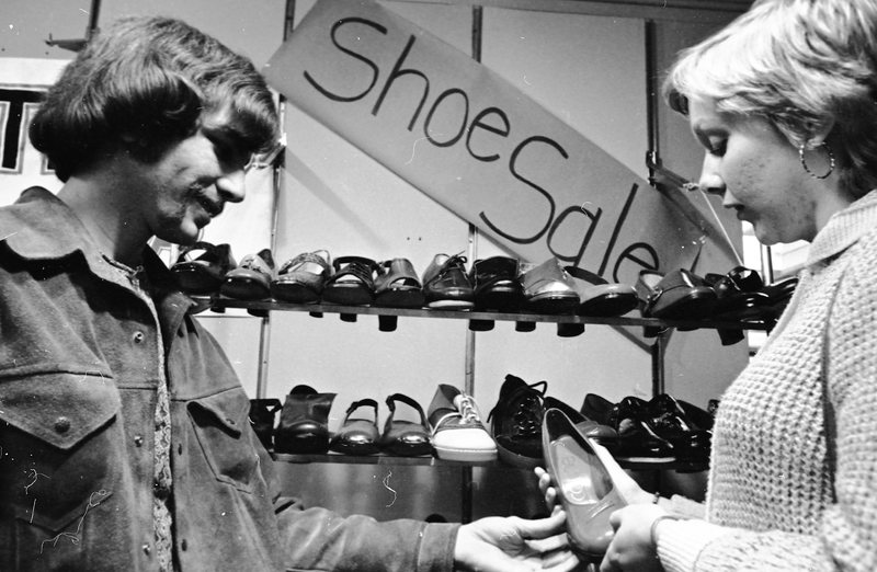1974 Students, Shopping D 01