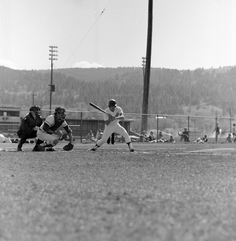 1974 Baseball Action 09