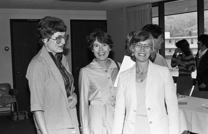 1982 Graduation, Refreshments 04