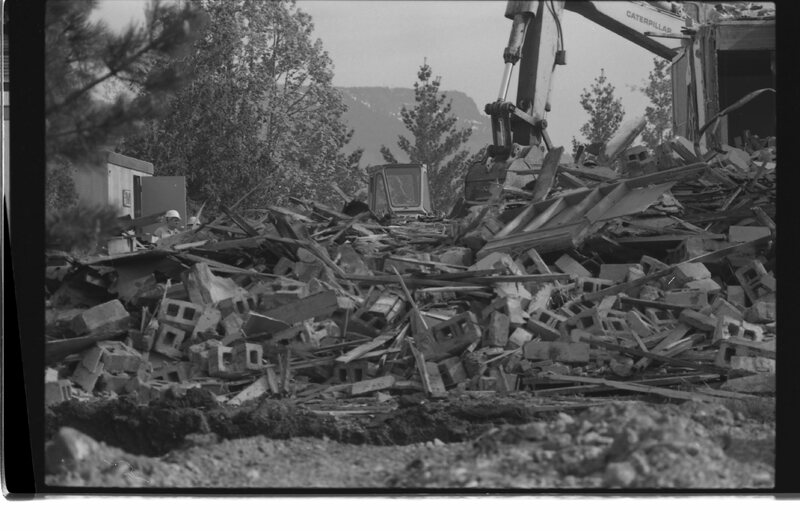 1989 Facilities Building, Demolition 02