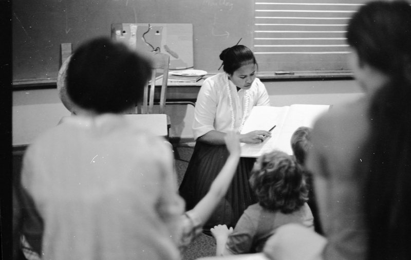 1981 Ackerman Elementary Classroom, Micronesian Program 10