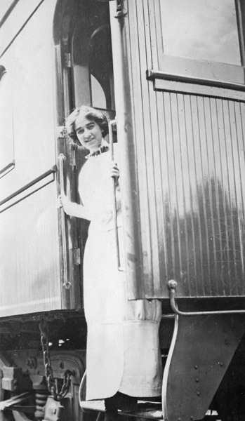Reuter, Woman 3