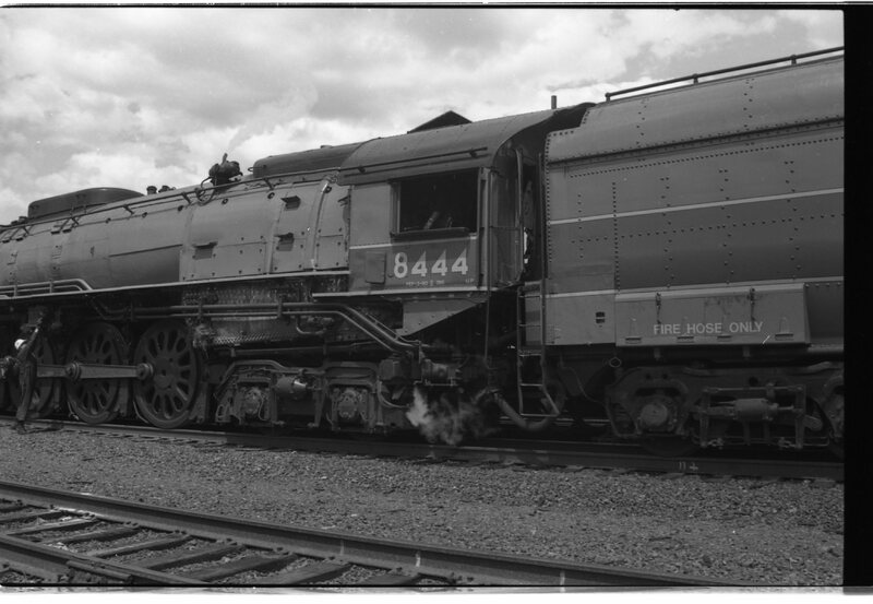 1989 La Grande, Trains 01