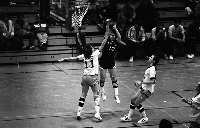 1981 Women's Basketball, EOSC vs. Northwest Nazarene College 09