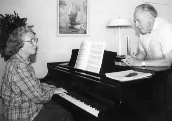 1987 Music Professor Emeritus, Lynn Bishop 08
