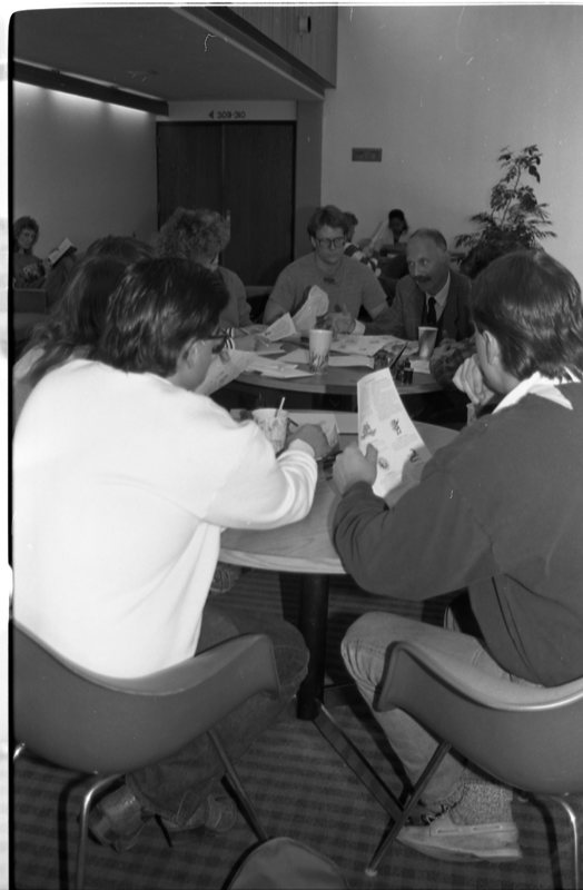 1990 Hoke Hall Cafeteria 07