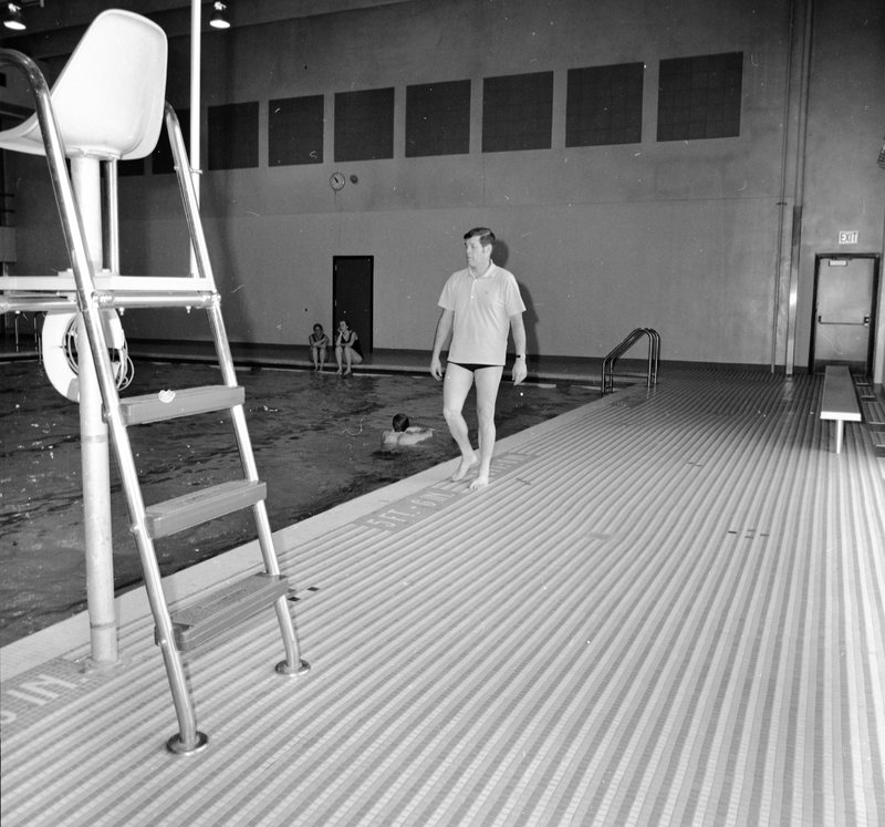 1972 Swimming Class 01