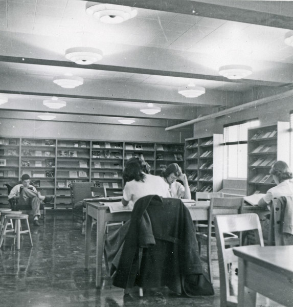 1952 Pierce Library Usage 3-2
