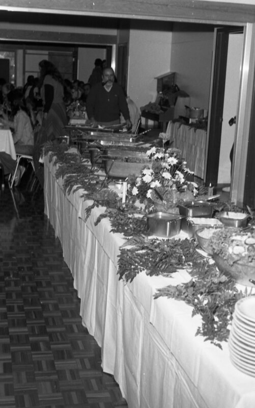 1983 Faculty & Staff Lunch 04