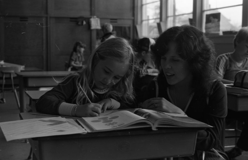 1981 Ackerman Elementary Classroom 21