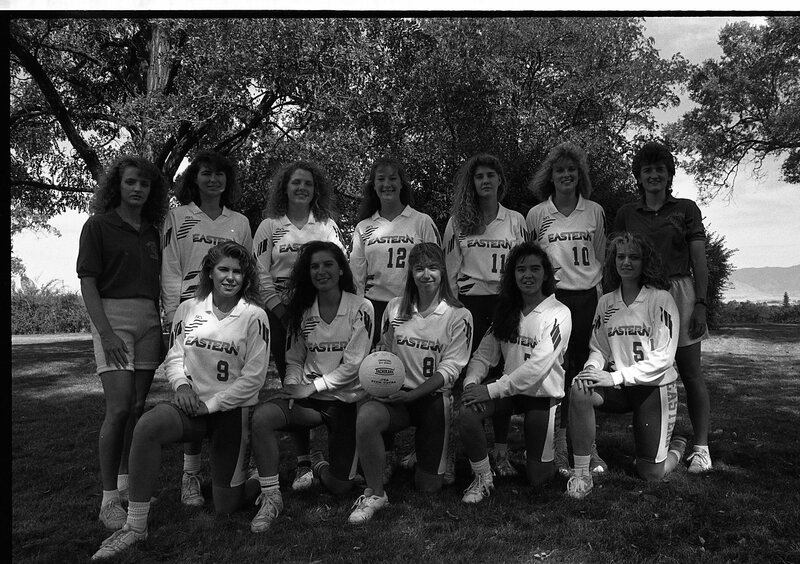 1991 Volleyball Team 07