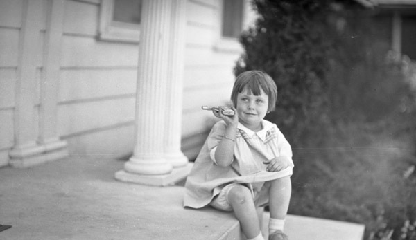 Reuter Group-YY, Girl 5