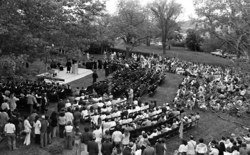 1977 Graduation 16