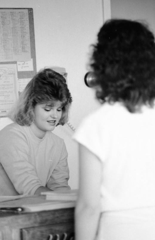 1986 Hoke Information Counter, Fall Registration 03