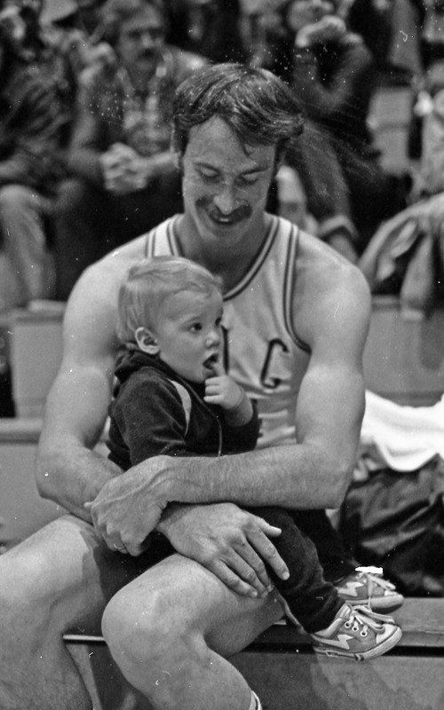 1981 Basketball, Alumni Player 1-2