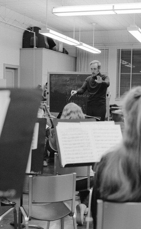 1974 Symphony Orchestra, Rehearsal 18
