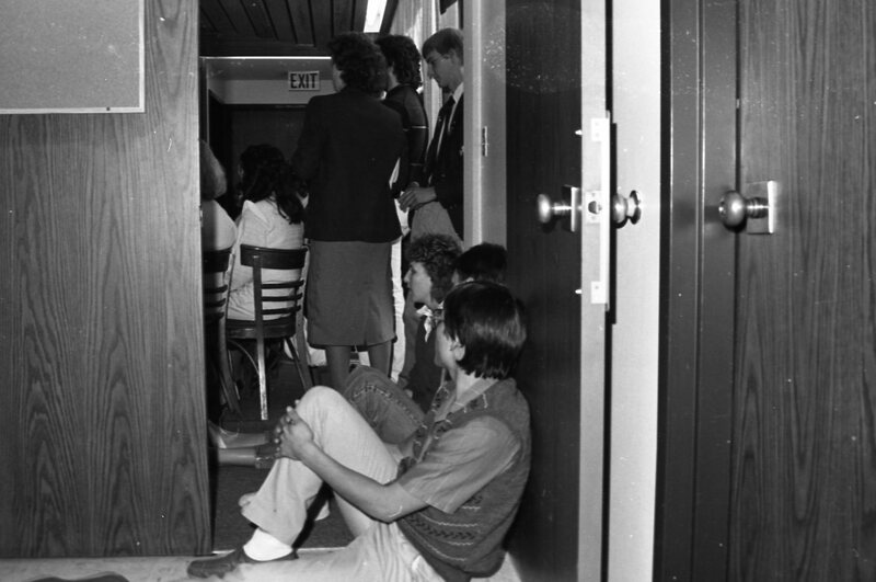 1985 First Day of Classes, Business 07